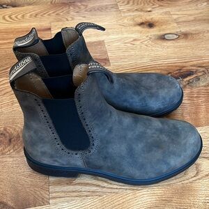 Blundstone high top chelsea boots